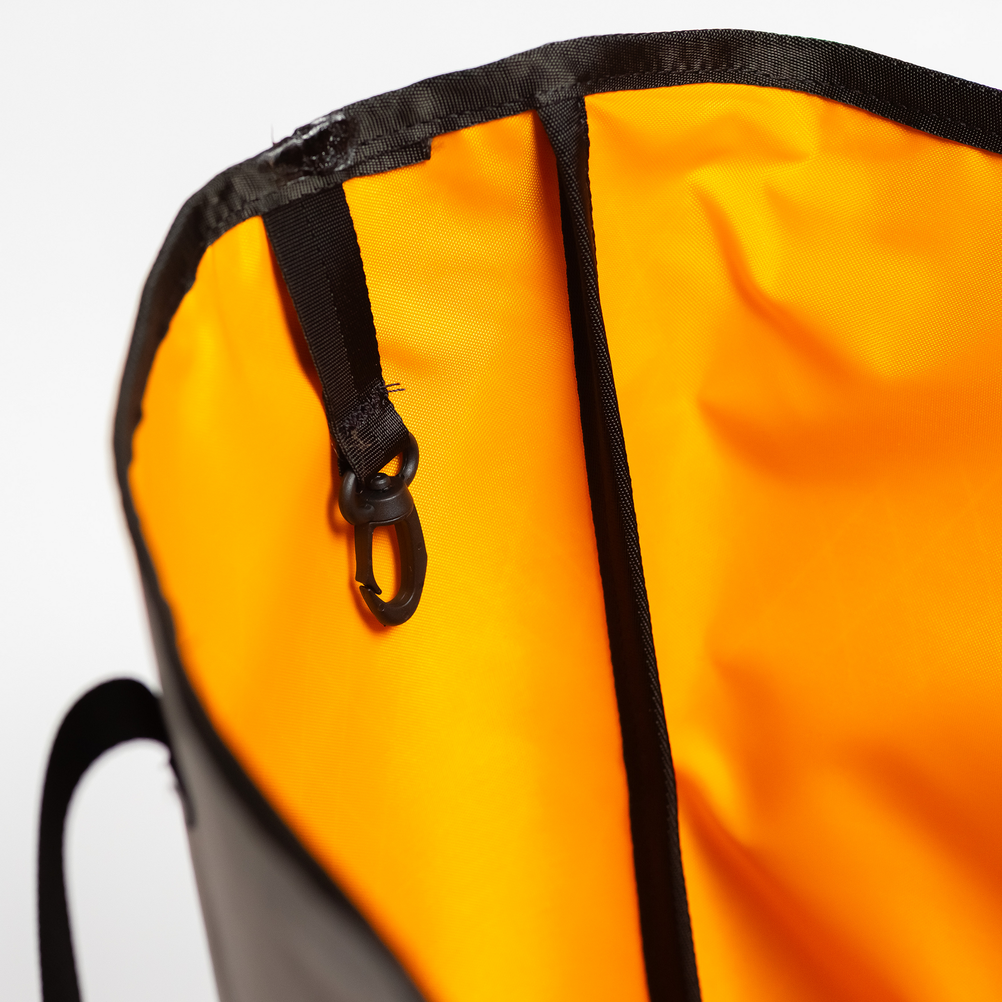 RESORT TOTE